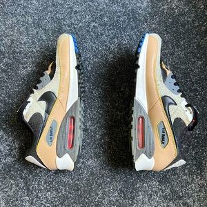 Nike Air Max 90, Worn only a handful of times